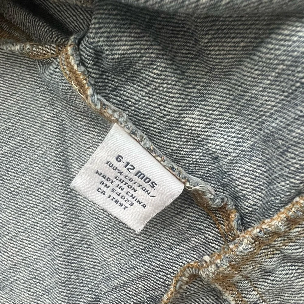 Old Navy Infant Baby Girl Sz 6-12M Denim Jacket Jean Jacket Mock Neck Peplum